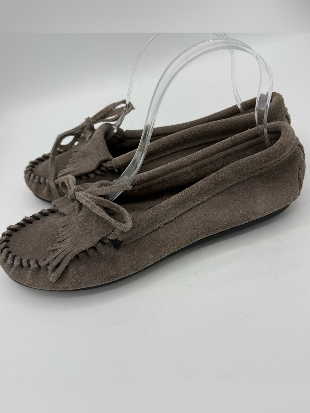 Minnetonka Suede Leather Moccasins Gray Loafers Slip On Size 7.5 Women Slip On